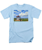 Ocean Park Gazebo Oaks Bluffs Martha's Vineyard Massachusetts - Men's T-Shirt  (Regular Fit)