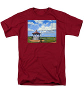 Ocean Park Gazebo Oaks Bluffs Martha's Vineyard Massachusetts - Men's T-Shirt  (Regular Fit)