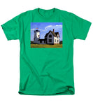 Stage Harbor Lighthouse Cape Cod Massachusetts - Men's T-Shirt  (Regular Fit)