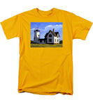 Stage Harbor Lighthouse Cape Cod Massachusetts - Men's T-Shirt  (Regular Fit)