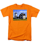Stage Harbor Lighthouse Cape Cod Massachusetts - Men's T-Shirt  (Regular Fit)