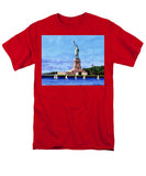 Statue of Liberty on Liberty Island in New York Harbor in New York City - Men's T-Shirt  (Regular Fit)