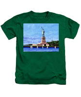 Statue of Liberty on Liberty Island in New York Harbor in New York City - Kids T-Shirt