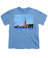 Statue of Liberty on Liberty Island in New York Harbor in New York City - Youth T-Shirt