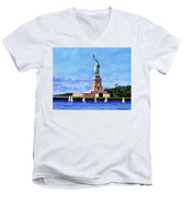Statue of Liberty on Liberty Island in New York Harbor in New York City - Men's V-Neck T-Shirt