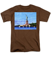 Statue of Liberty on Liberty Island in New York Harbor in New York City - Men's T-Shirt  (Regular Fit)