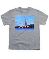 Statue of Liberty on Liberty Island in New York Harbor in New York City - Youth T-Shirt