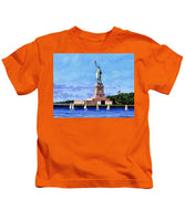 Statue of Liberty on Liberty Island in New York Harbor in New York City - Kids T-Shirt