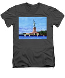 Statue of Liberty on Liberty Island in New York Harbor in New York City - Men's V-Neck T-Shirt