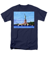 Statue of Liberty on Liberty Island in New York Harbor in New York City - Men's T-Shirt  (Regular Fit)