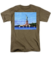 Statue of Liberty on Liberty Island in New York Harbor in New York City - Men's T-Shirt  (Regular Fit)