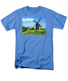 The Old Mill Cape Cod Massachusetts - Men's T-Shirt  (Regular Fit)