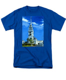 Trinity Church Newport Rhode Island - Men's T-Shirt  (Regular Fit)