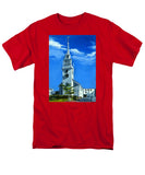 Trinity Church Newport Rhode Island - Men's T-Shirt  (Regular Fit)