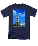 Trinity Church Newport Rhode Island - Men's T-Shirt  (Regular Fit)