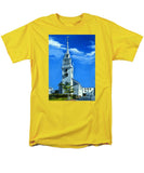 Trinity Church Newport Rhode Island - Men's T-Shirt  (Regular Fit)