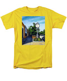 Main Street Wellesley Massachusetts - Men's T-Shirt  (Regular Fit)