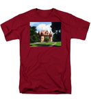 Town Hall Wellesley Massachusetts  - Men's T-Shirt  (Regular Fit)