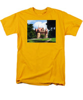 Town Hall Wellesley Massachusetts  - Men's T-Shirt  (Regular Fit)