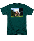 Town Hall Wellesley Massachusetts  - Men's T-Shirt  (Regular Fit)