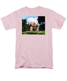 Town Hall Wellesley Massachusetts  - Men's T-Shirt  (Regular Fit)