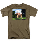 Town Hall Wellesley Massachusetts  - Men's T-Shirt  (Regular Fit)
