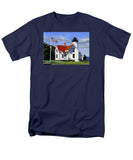 West Chop Lighthouse Martha's Vineyard Massachusetts - Men's T-Shirt  (Regular Fit)