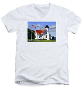 West Chop Lighthouse Martha's Vineyard Massachusetts - Men's V-Neck T-Shirt