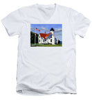 West Chop Lighthouse Martha's Vineyard Massachusetts - Men's V-Neck T-Shirt