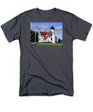 West Chop Lighthouse Martha's Vineyard Massachusetts - Men's T-Shirt  (Regular Fit)