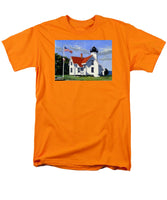West Chop Lighthouse Martha's Vineyard Massachusetts - Men's T-Shirt  (Regular Fit)